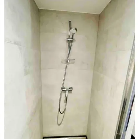 Spacious Two Bedrooms With Terrace&parking *