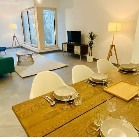 Spacious Two Bedrooms With Terrace&parking Luxemburg